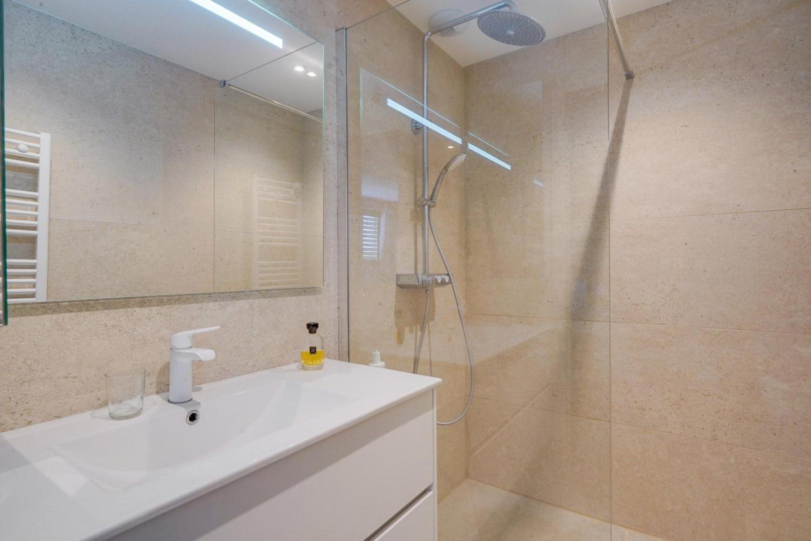 Spacious Bordeaux Family Home With Swimming Pool מראה חיצוני תמונה