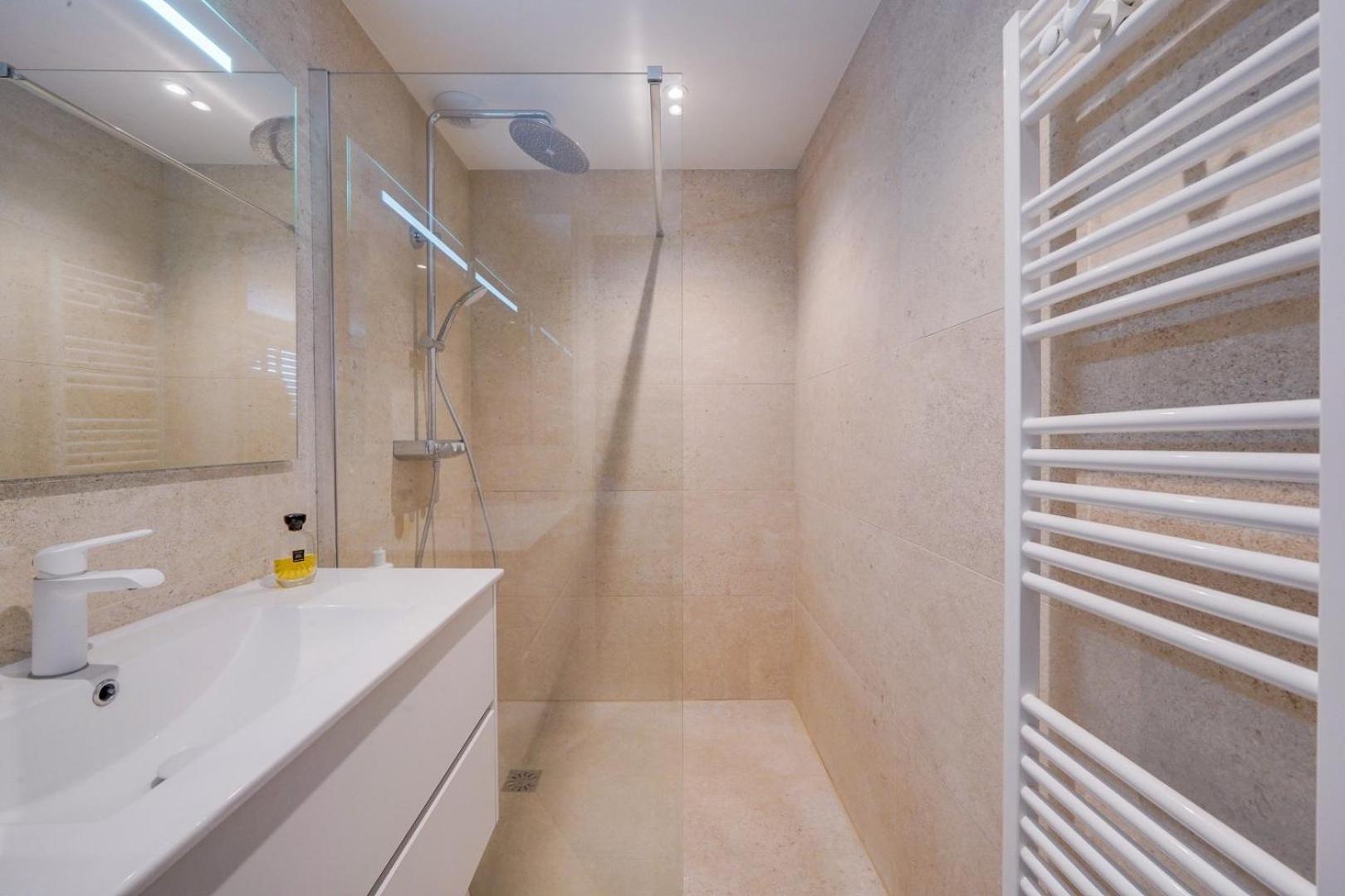 Spacious Bordeaux Family Home With Swimming Pool מראה חיצוני תמונה